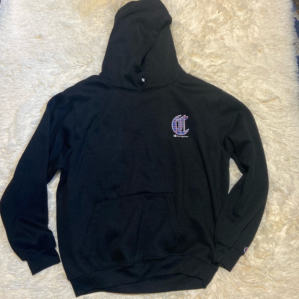 3.‎ Champion hoodie